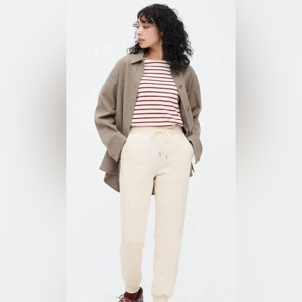 uniqlo cream white jogger sweatpants comfy lounge pants NWOT🤍✨